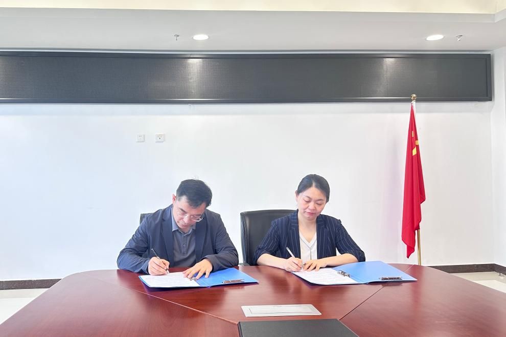 1799b92572ce9a0de5752d1dd7f7937