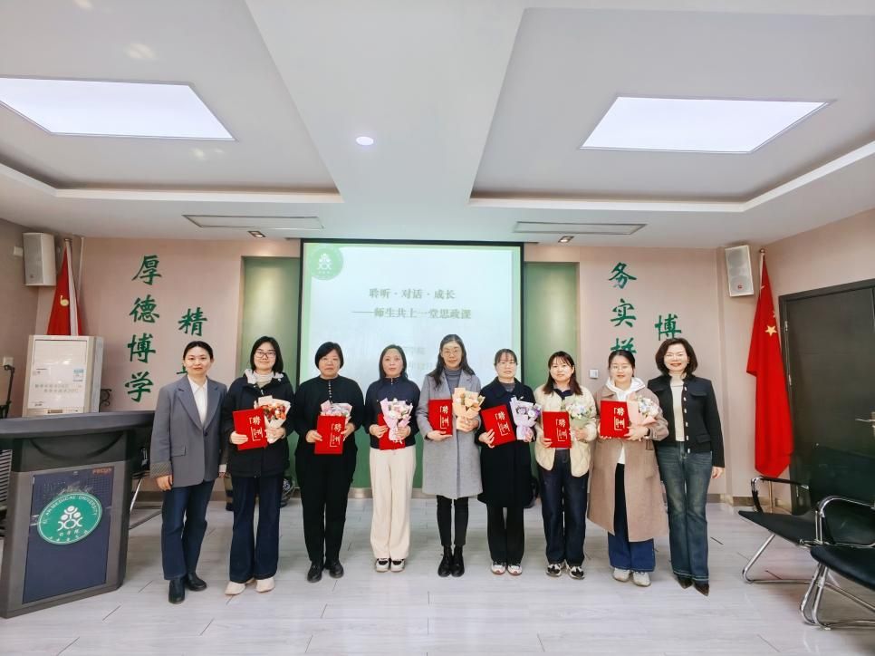 05d835cbaf184354397a47e61eebd302